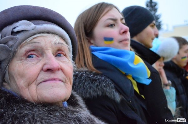 У Луцьку побудували «живий ланцюг». ФОТО