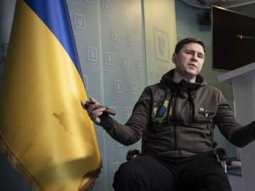 Подоляк пояснив, чому Україна категорично відмовляється від двостороннього мирного договору з РФ 