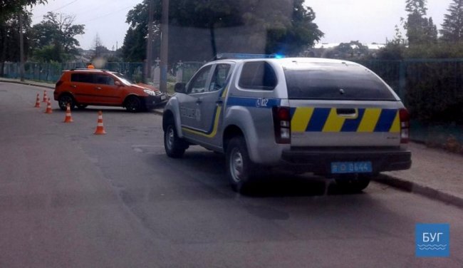 У Володимирі авто в’їхало в стовп