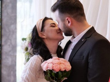 У День закоханих на Волині – весільний бум