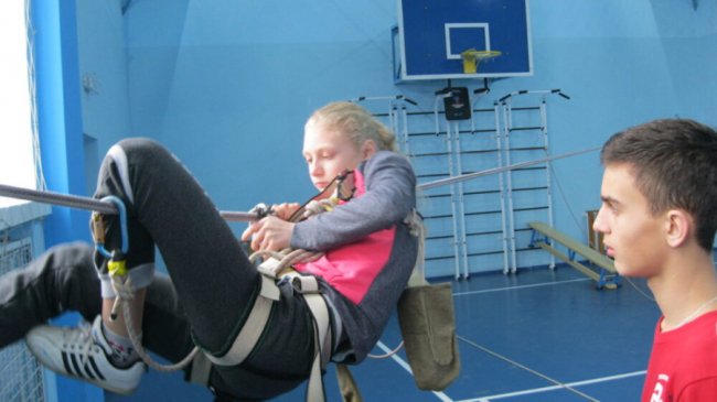 Поблизу Луцька для школярів провели змагання з пішохідного туризму. ФОТО