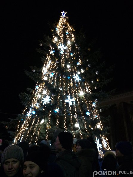 Головні новорічні ялинки Волині. ФОТО
