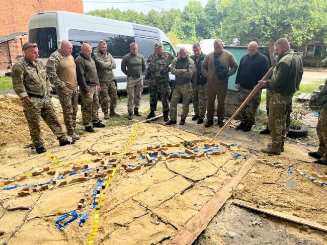 «Визволяли село під час нальоту російської авіації»: поліцейський з Волині –  про одну з найскладніших операцій на Харківщині