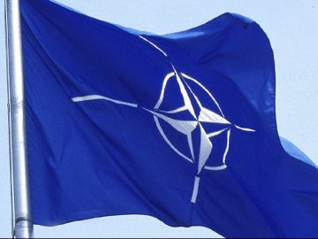 НАТО не погоджується забезпечити безпольотну зону над Україною