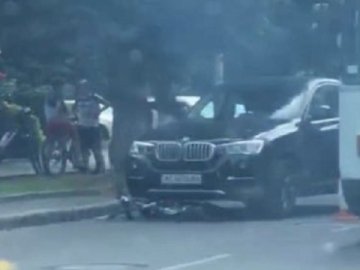 У Луцьку іномарка збила велосипедиста. ВІДЕО