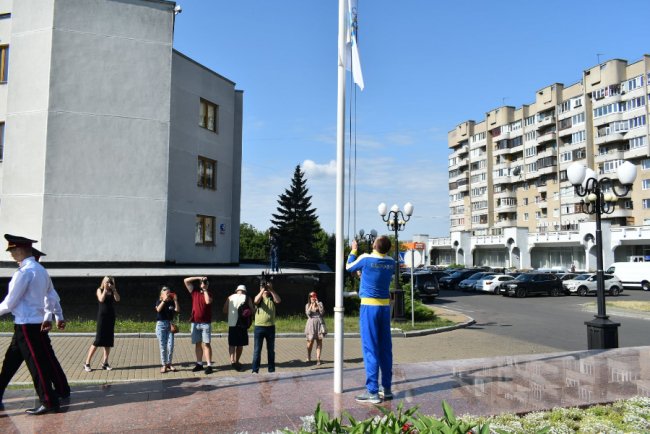 На Волині підняли прапор Національного олімпійського комітету. ФОТО