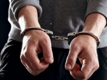 У Луцьку за крадіжку і грабіж арештували іноземця