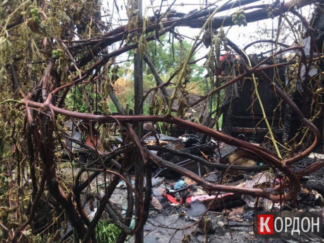 На Волині майже одночасно горіло дві будівлі. ФОТО