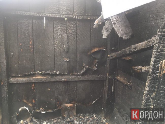 На Волині майже одночасно горіло дві будівлі. ФОТО