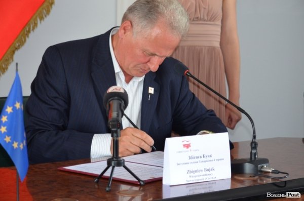 Луцьк реалізуватиме перспективних працівників у Польщу. ФОТО