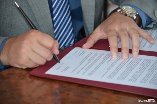 Луцьк реалізуватиме перспективних працівників у Польщу. ФОТО