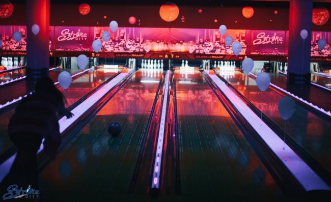 У StrikeCity привітали жінок. ФОТО*