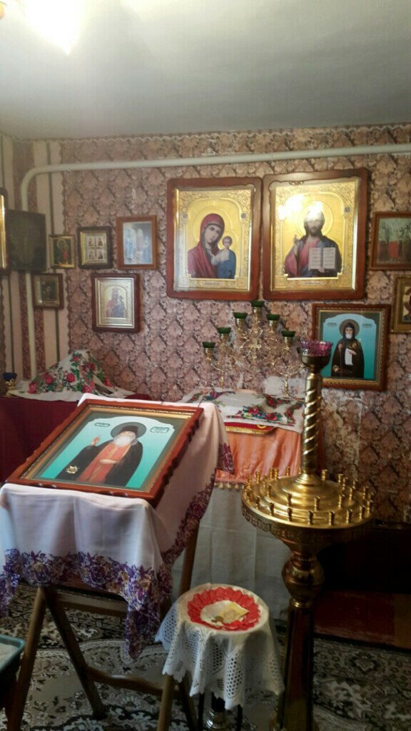 У селі на Волині прихильники УПЦ (МП) моляться у будинку. ФОТО