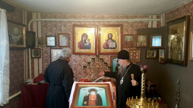 У селі на Волині прихильники УПЦ (МП) моляться у будинку. ФОТО