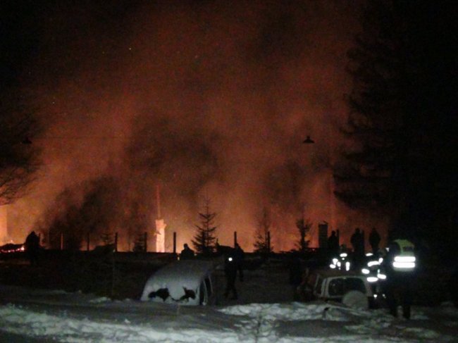 У Карпатах згорів готель – одна людина загинула. ФОТО