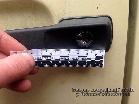 У Луцьку пограбували автомобілі з німецькою «гуманітаркою». ФОТО