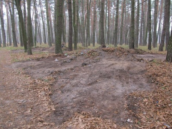 Під Ківерцями «ліквідували» сміттєзвалища, засипавши їх землею. ФОТО