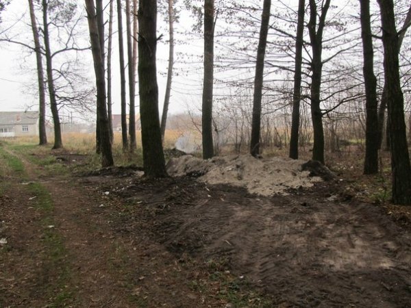 Під Ківерцями «ліквідували» сміттєзвалища, засипавши їх землею. ФОТО