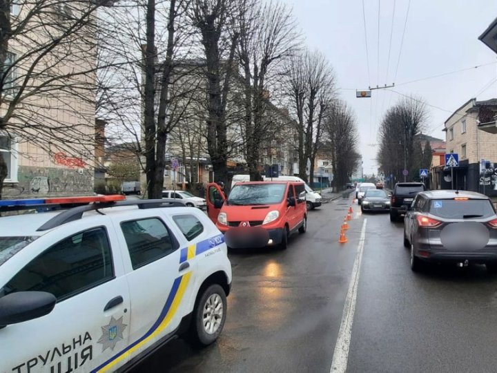 У Луцьку на Шопена водій авто збив пішохідку