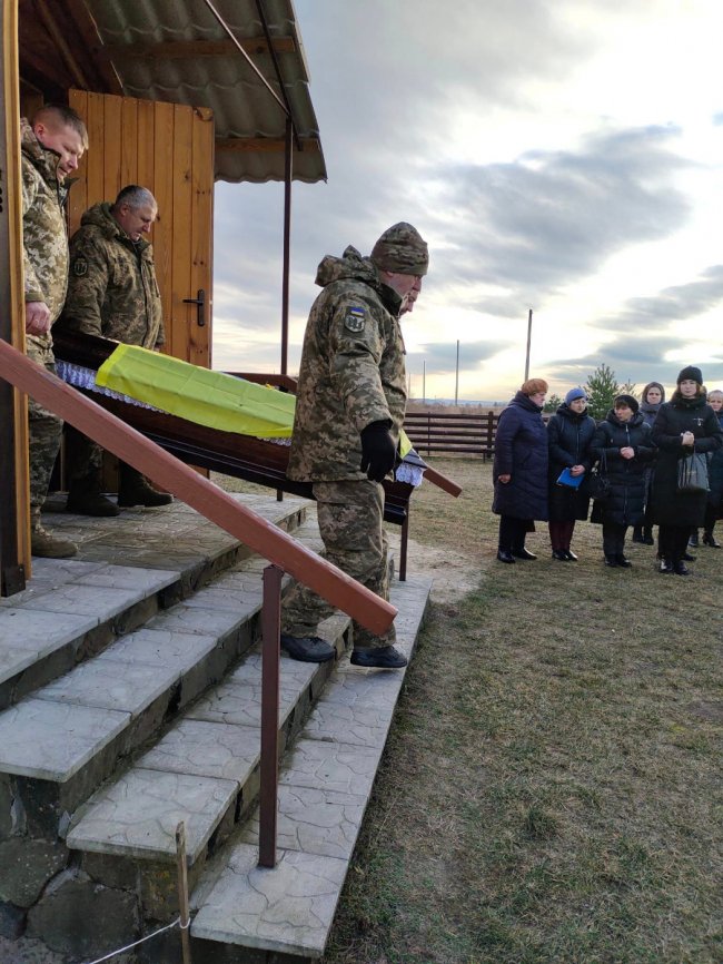 На Волині провели в останню дорогу Героя Олексія Левковського
