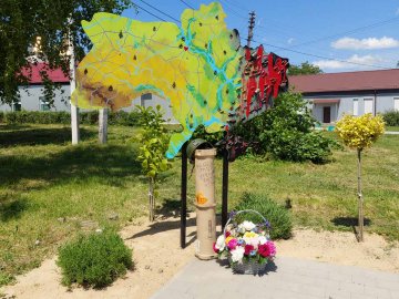 У центрі профтехосвіти на Волині відкрили інсталяцію на честь загиблих випускників. ВІДЕО