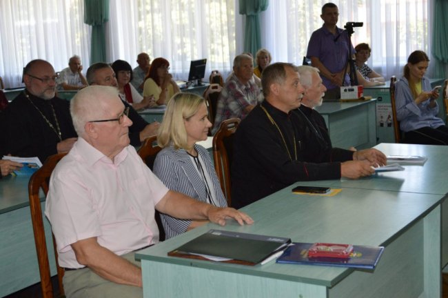 Волинянин презентував нову книгу про Україну 