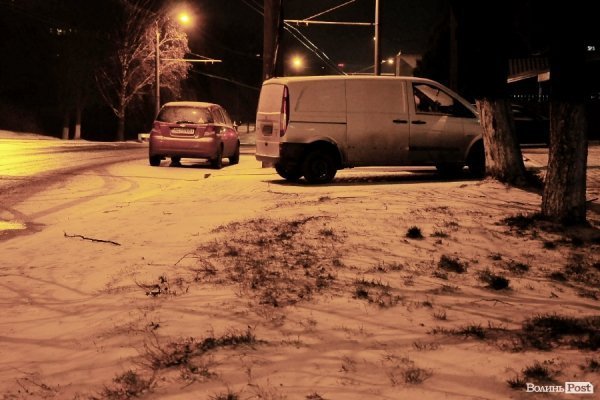 Сніг у Луцьку. ФОТО