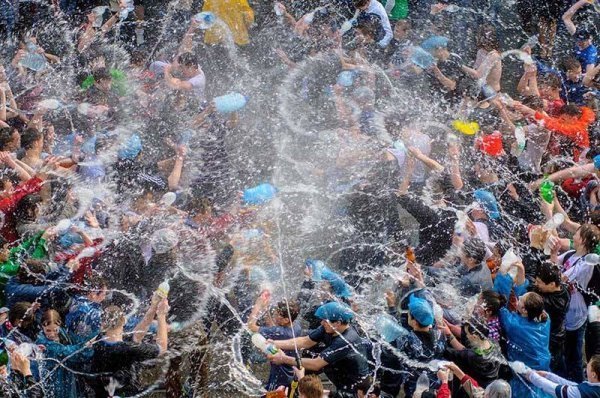 Водні бої у Львові. ФОТО. ВІДЕО