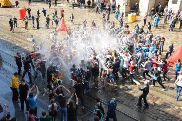 Водні бої у Львові. ФОТО. ВІДЕО
