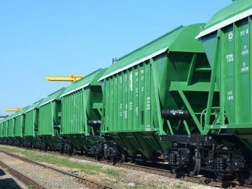 У Луцьку судили машиніста-колаборанта, який продавав зерно з вагонів, а гроші віддавав окупантам