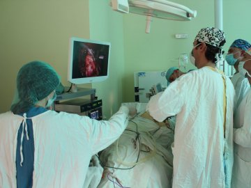 Волинські медики успішно видалили пухлину нирки без розрізів. ФОТО