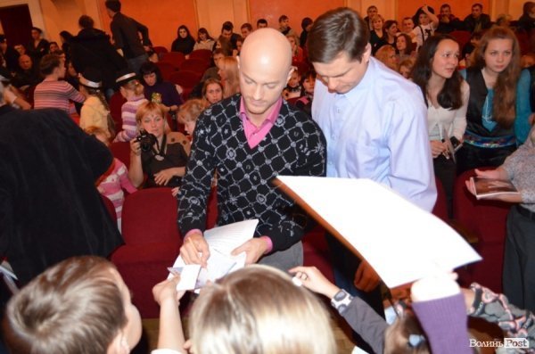 Влад Яма у Луцьку вибирав найкращого танцюриста. ФОТО