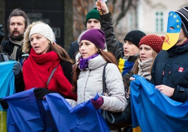 Євромайдан у Польщі: українці мітингують і за кордоном. ФОТО. ВІДЕО