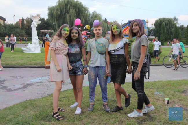 У місті на Волині кидалися фарбами. ФОТО