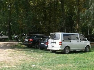 Лучани скаржаться на автоандонів