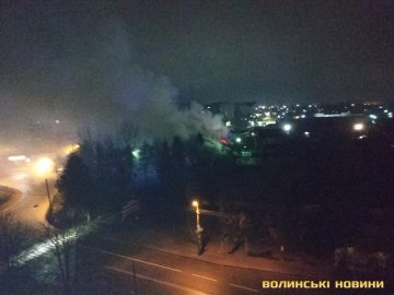 У Луцьку вночі горіла будівля сервісного центру МВС. ФОТО. ВІДЕО