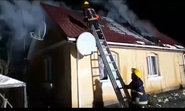 У місті на Волині горів будинок. ФОТО