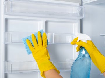 Як відмити холодильник за дві хвилини