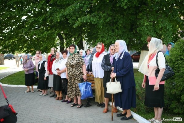 Миколая Чудотворця у Луцьку вшанували хресною ходою. ФОТО 