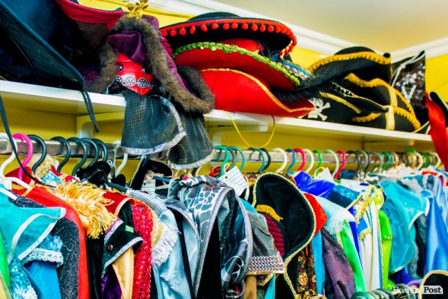 Де у Луцьку взяти на прокат новорічні костюми: ТОП-3 місць*