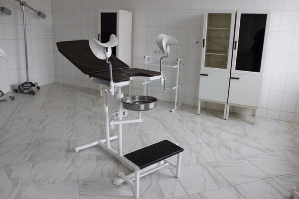 Луцький міський голова побував у жіночій консультації. ФОТО