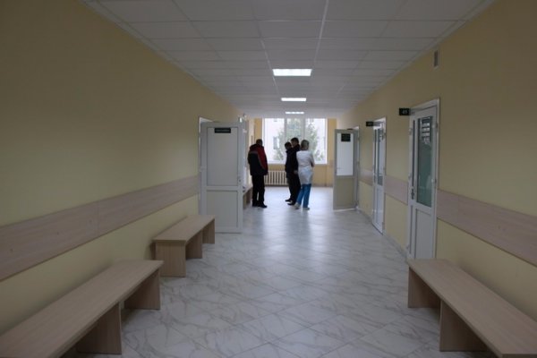 Луцький міський голова побував у жіночій консультації. ФОТО