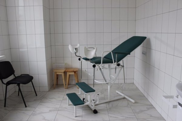 Луцький міський голова побував у жіночій консультації. ФОТО