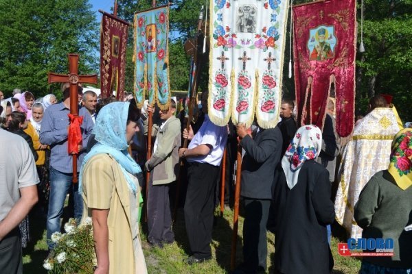 Сотні прочан з'їхалися на Волинь до чудотворної ікони. ФОТО. ВІДЕО