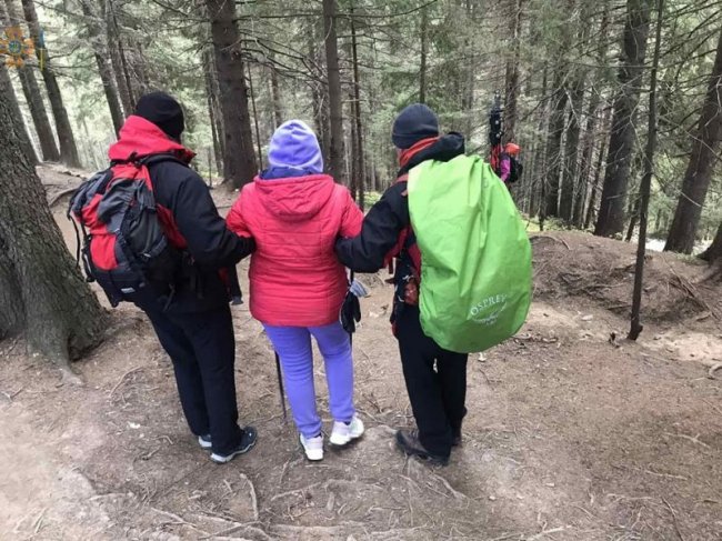 У Карпатах стало погано туристці з Луцька: допомогли рятувальники