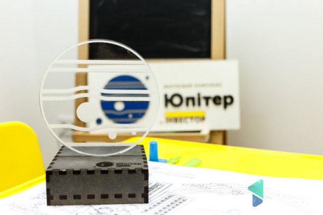 «Інвестор» подарує мешканцям ЖК «Юпітер» ексклюзивні лампи. ФОТО*