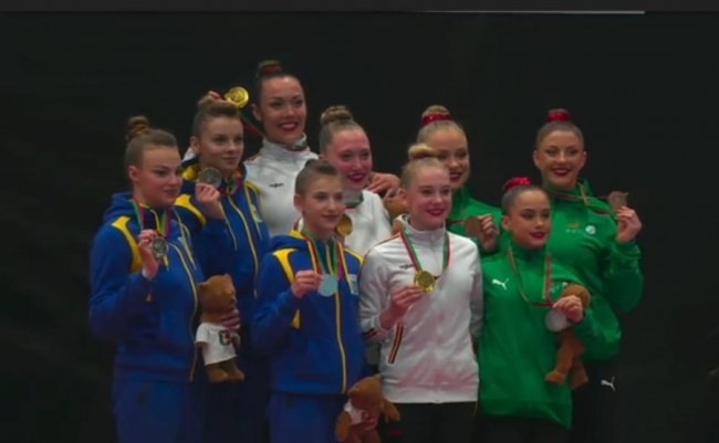 Волинські акробатки здобули «срібло» на Кубку світу. ФОТО