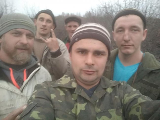 За кілька десятків метрів: на Волині відчайдухи приборкали пожежу, яка вже підбиралася до села. ФОТО