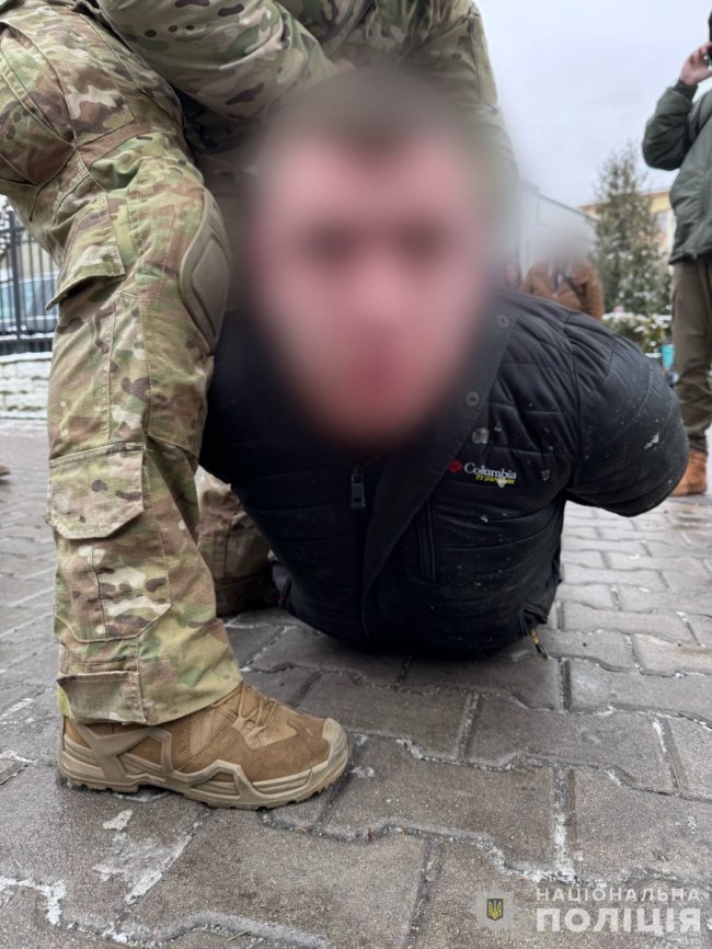 У Рівному два молодики на замовлення спецслужб рф мали підірвати управління поліції. ФОТО