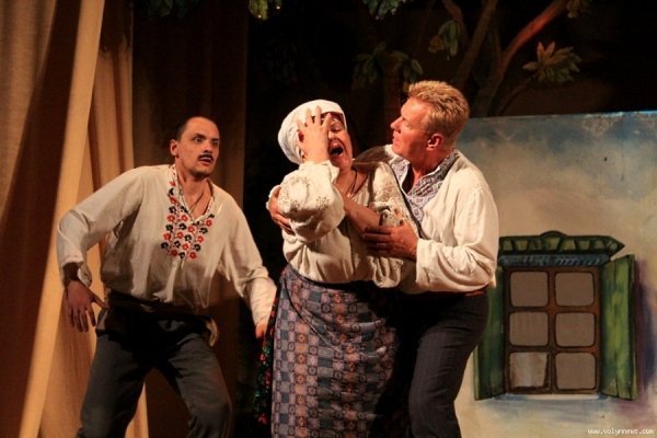 «Кайдашева сім’я» з Дніпропетровська «переїхала» в Луцьк. ФОТО. ВІДЕО